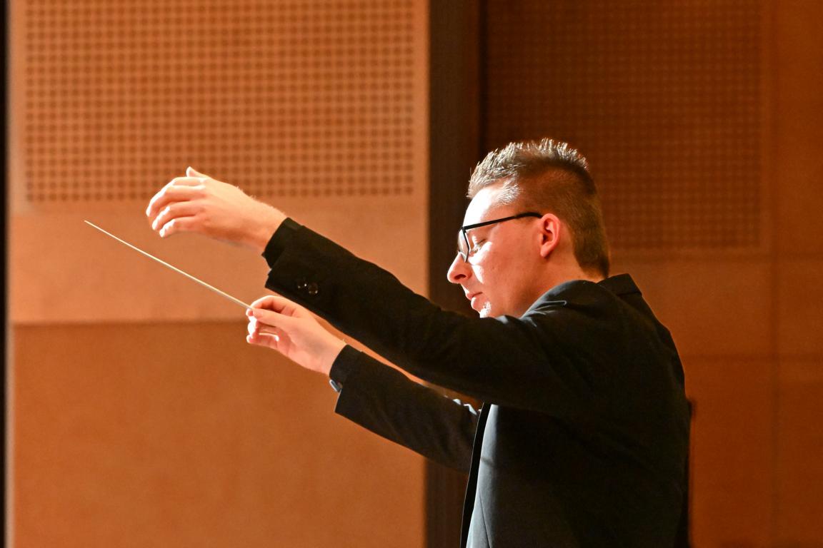 9af 1932 b 54144466061 o